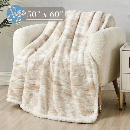 Elegant Comfort Reversible, Printed Sherpa Throw Blanket, All-Season Blanket- Super Soft, Cozy and Plush- Decorative Throw, Perfect for Lounging, 50 x 60 inches, Alaska Beige Sherpa Throw Blanket